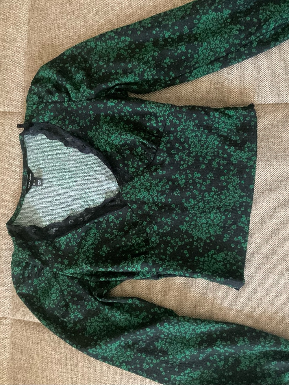New Look Black & Green Floral V-Neck Sweater